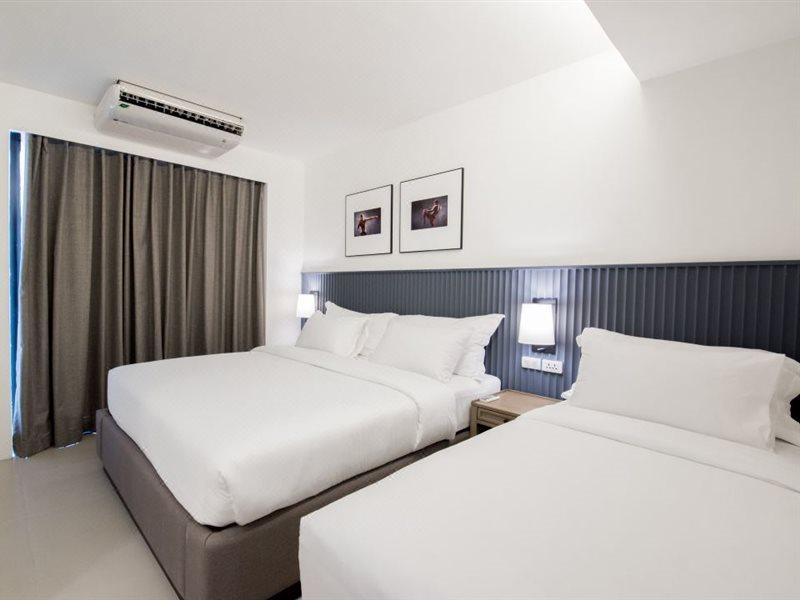 Marina House Muaythai Ta-Iad Phuket 查龙 外观 照片