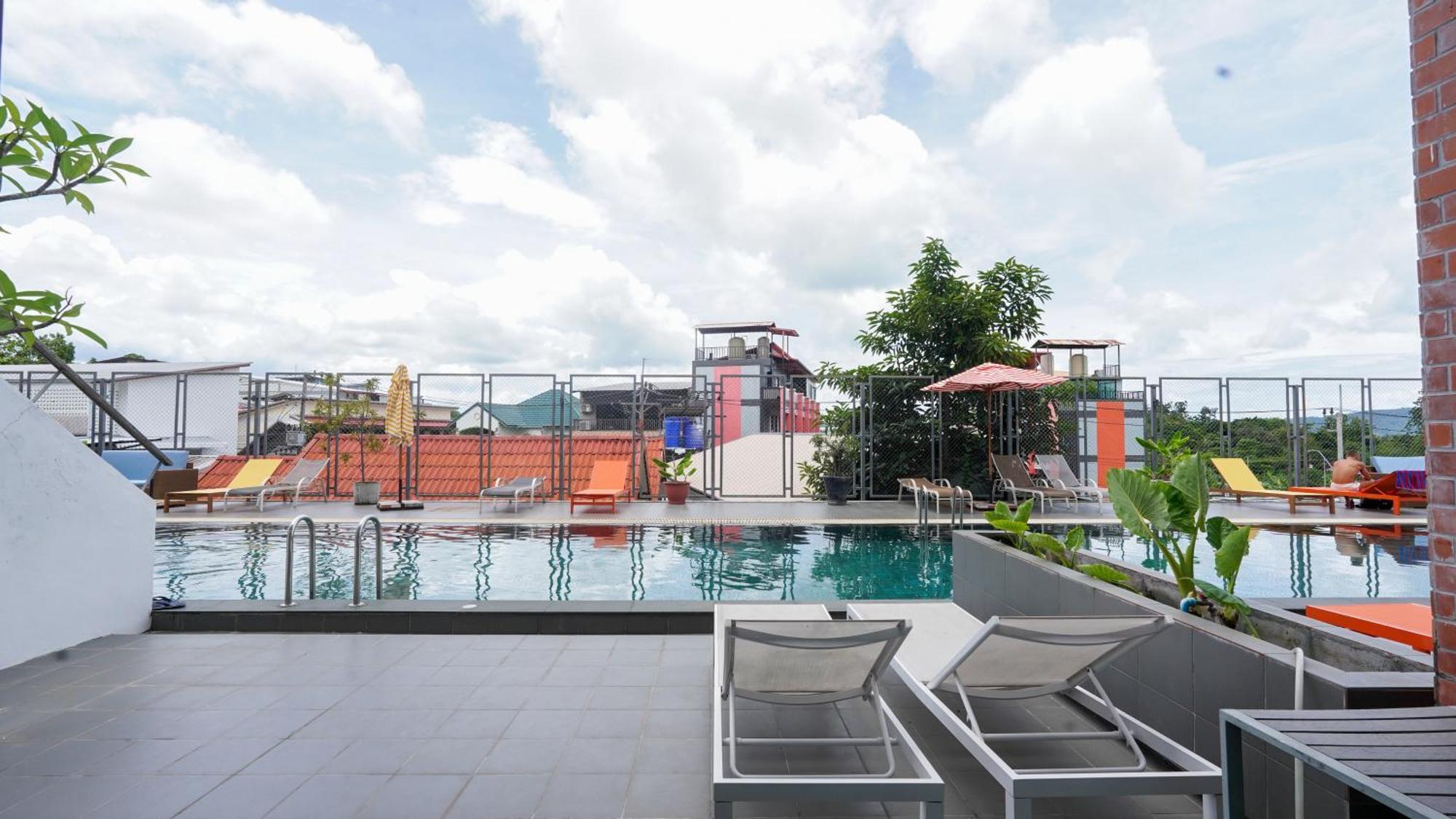 Marina House Muaythai Ta-Iad Phuket 查龙 外观 照片