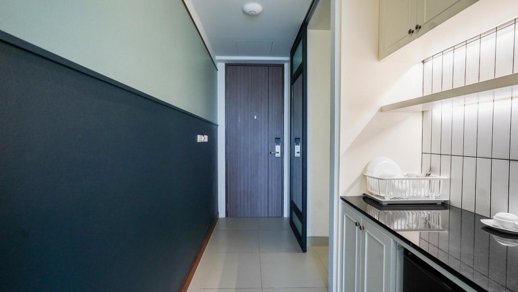 Marina House Muaythai Ta-Iad Phuket 查龙 外观 照片